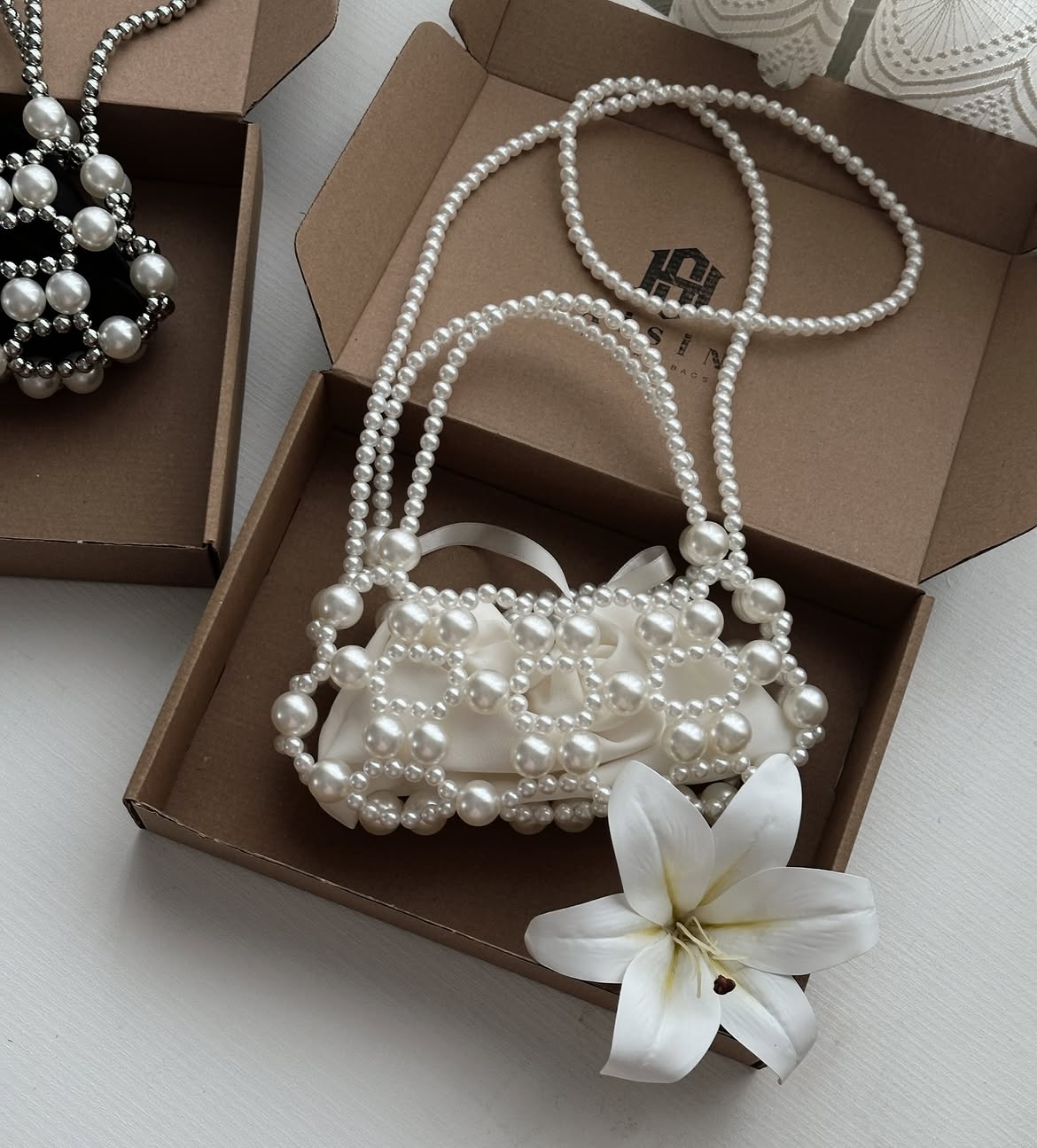 Aisin Pearl Bag